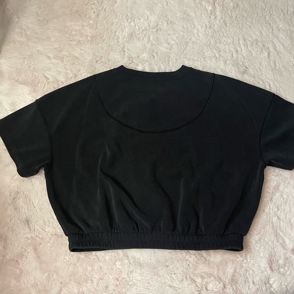 Lululemon cinched softstreme shirt - Picture 3 of 4